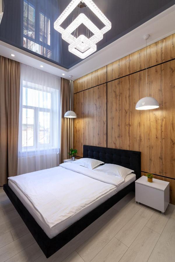 Leogrand Vip Apartments On Pidhirna 3 Lviv Ngoại thất bức ảnh